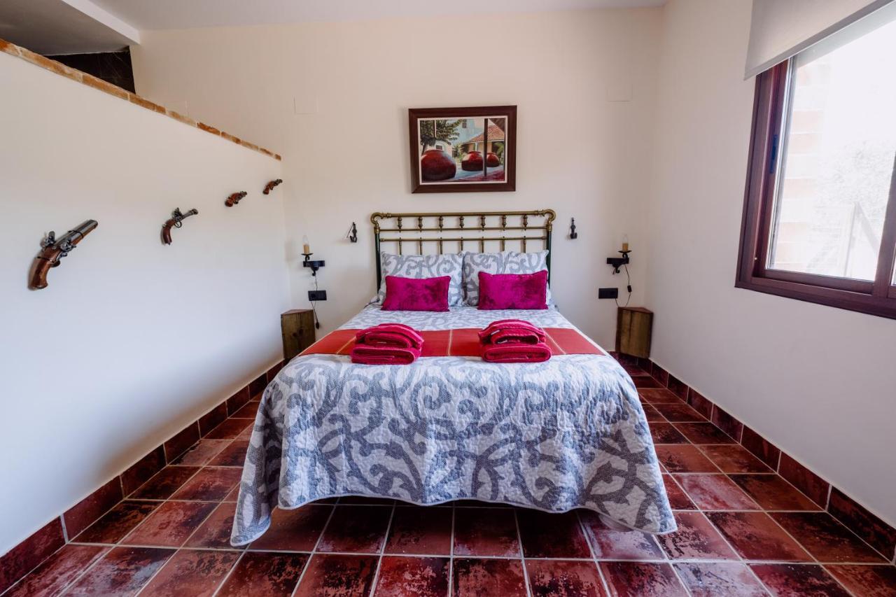 Guadalcanal Hotel Rural Finca La Herencia מראה חיצוני תמונה