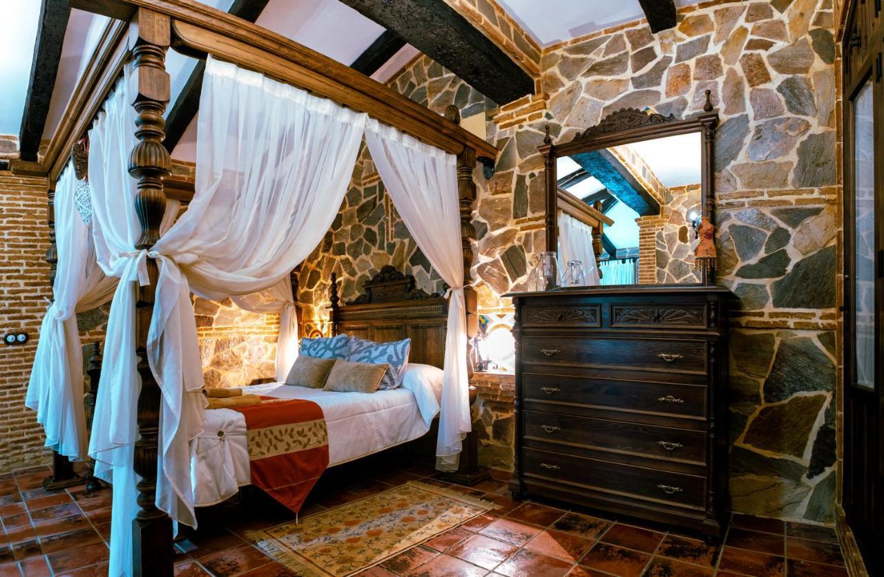 Guadalcanal Hotel Rural Finca La Herencia מראה חיצוני תמונה