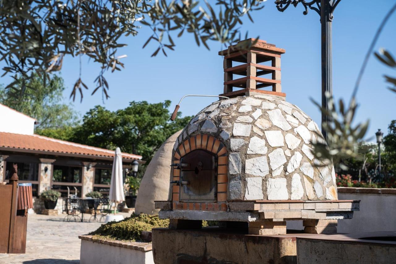 Guadalcanal Hotel Rural Finca La Herencia מראה חיצוני תמונה