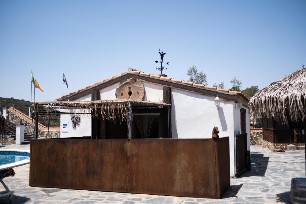 Guadalcanal Hotel Rural Finca La Herencia מראה חיצוני תמונה