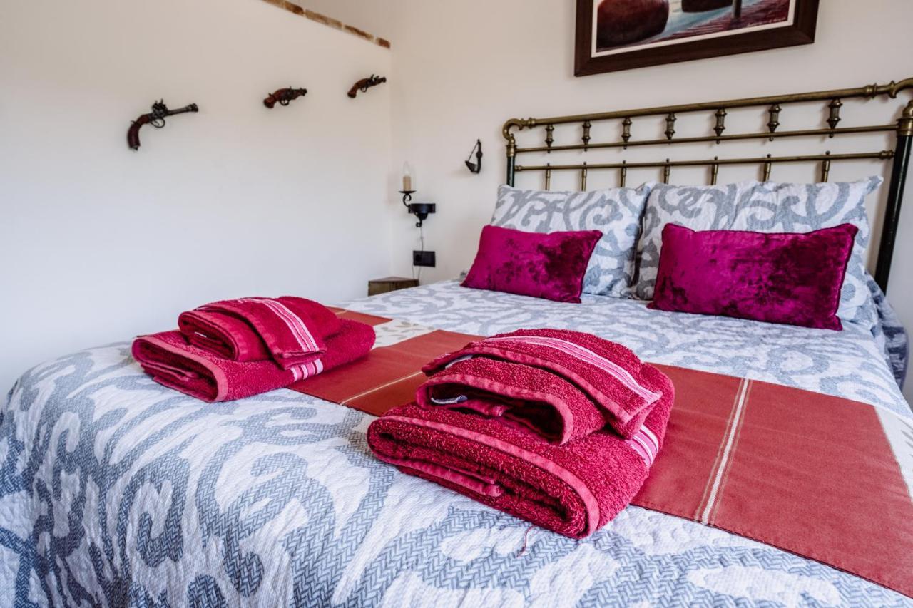 Guadalcanal Hotel Rural Finca La Herencia מראה חיצוני תמונה